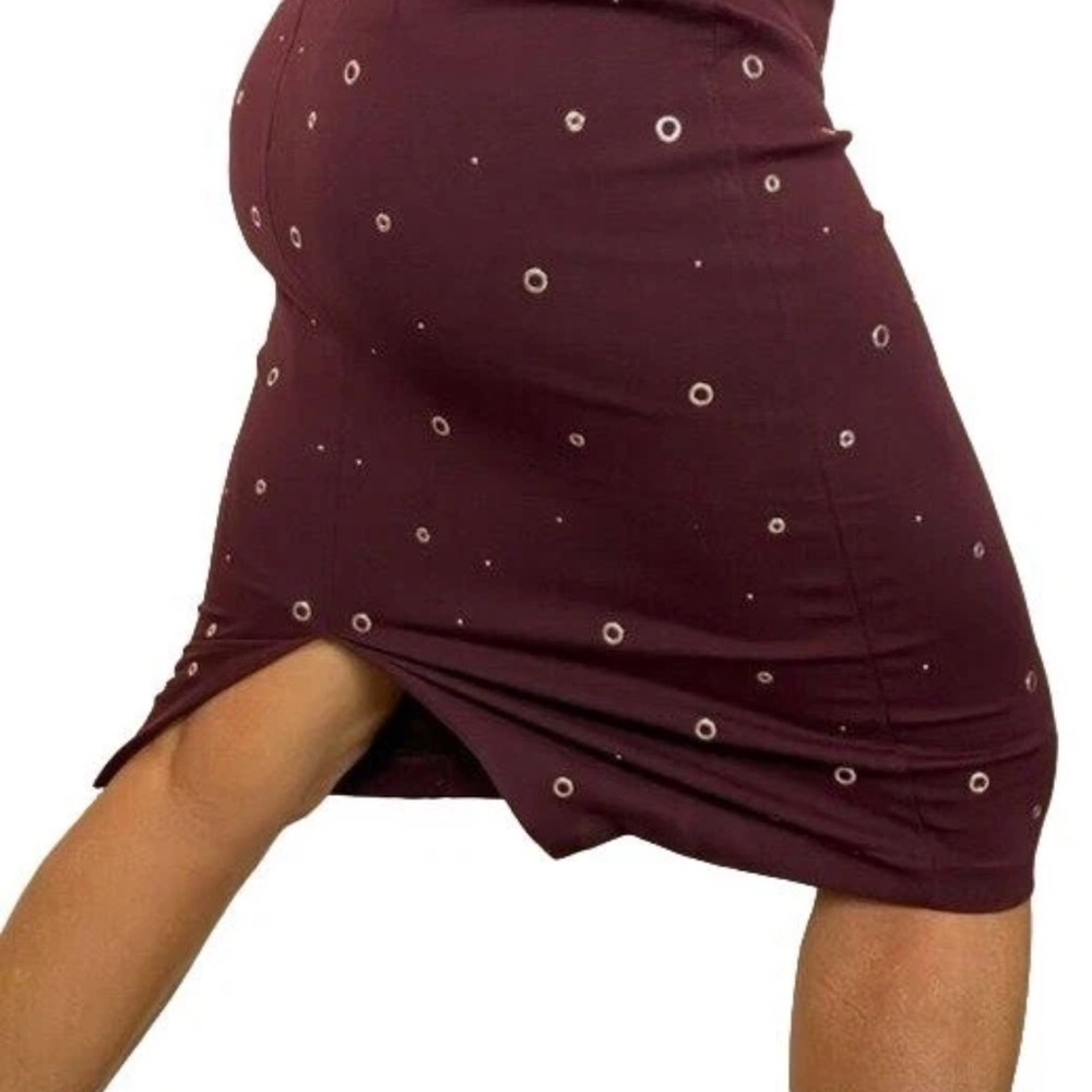 Carmen Marc Valvo Stretch Grommet Pencil Skirt ⭐️